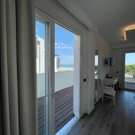 Park Hotel Cellini Lido di Jesolo Exterior photo