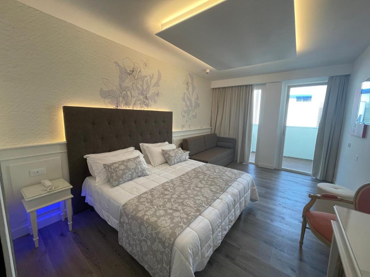 Park Hotel Cellini Lido di Jesolo Exterior photo