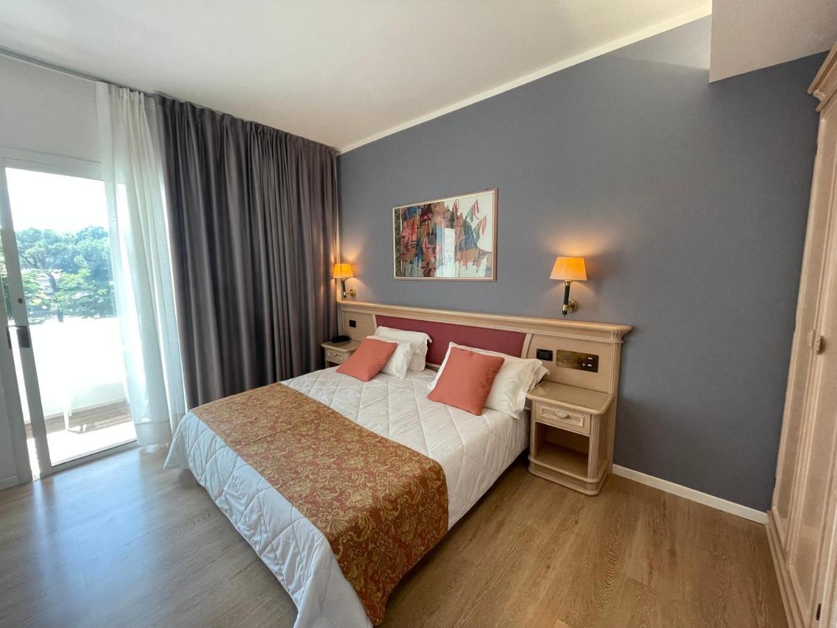 Park Hotel Cellini Lido di Jesolo Exterior photo